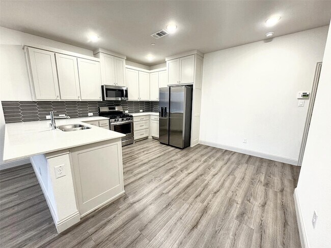 Building Photo - 4517 Bishop St