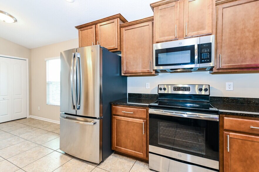 Building Photo - 15847 Rachel Creek Dr