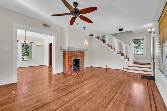 Building Photo - 1117 Harvard St