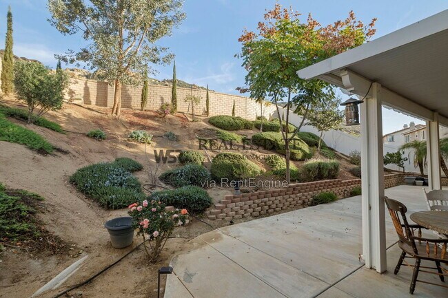 Building Photo - 16704 Fox Trot Ln