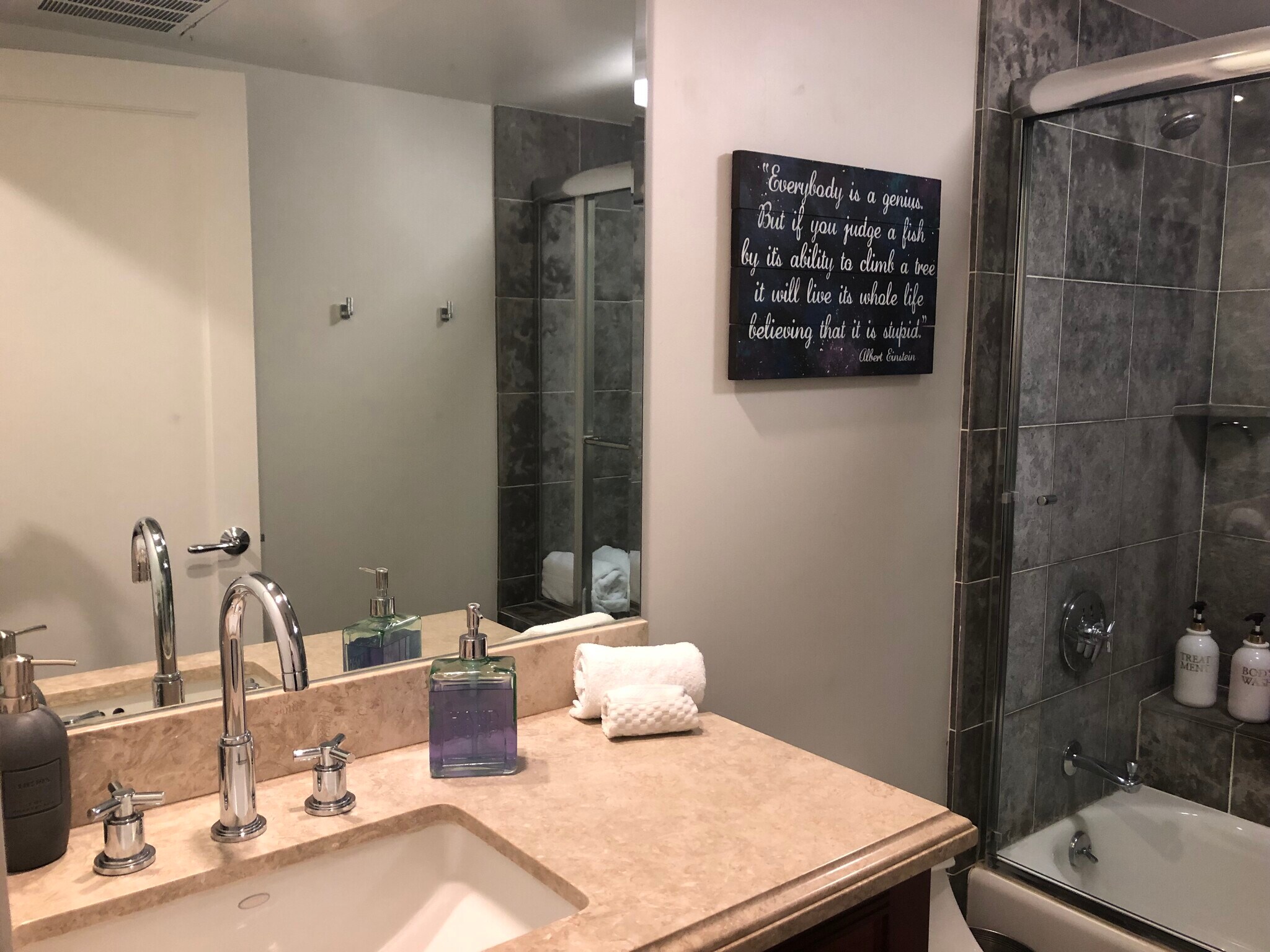 Building Photo - 3750 Market St