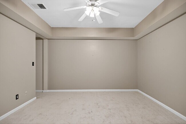 Building Photo - Great home in highly desired Brookstone Subdivision with Cobb County Schools.