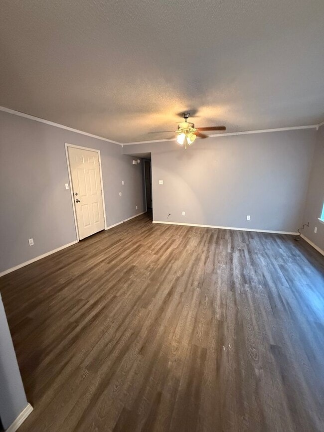 Building Photo - 1309 Grand Oak Dr
