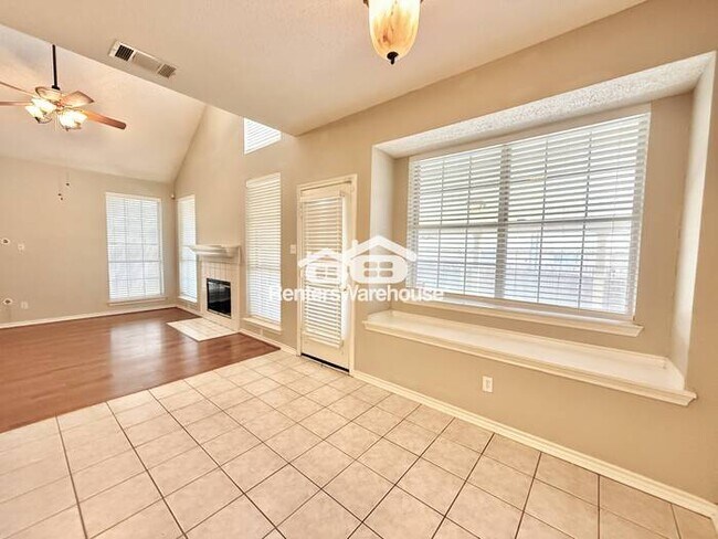 Building Photo - Beautiful Two-Story Home with Space, Comfo...