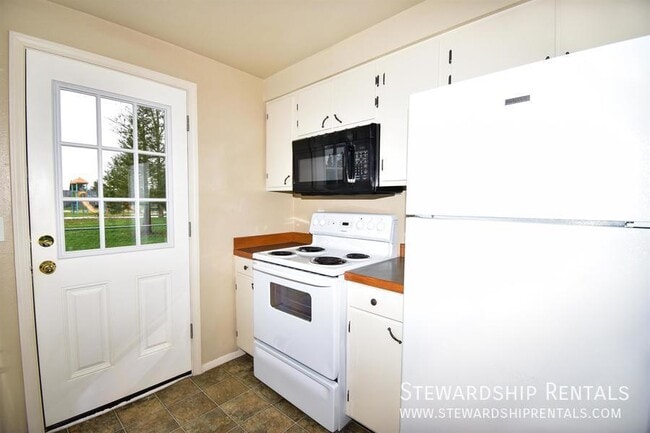 Building Photo - 336 S 51st Pl