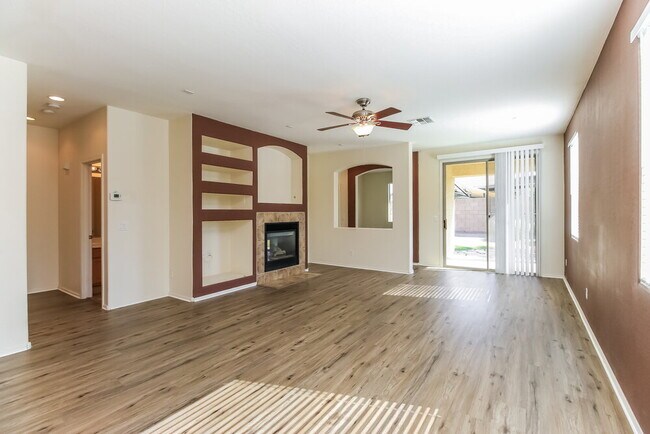 Building Photo - 6279 S Sunnyvale Ct