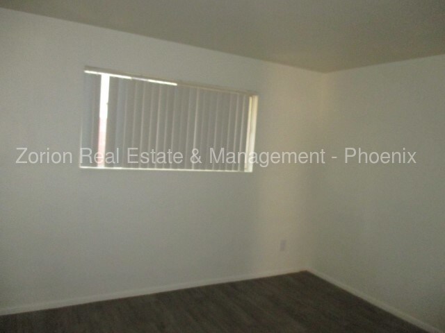Building Photo - 2 bedroom 1 bath in Scottsdale!