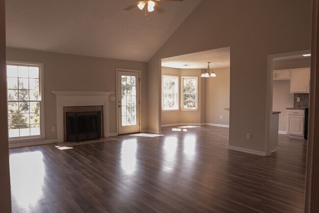 Building Photo - Coming Soon!! Nice home in Lee County!