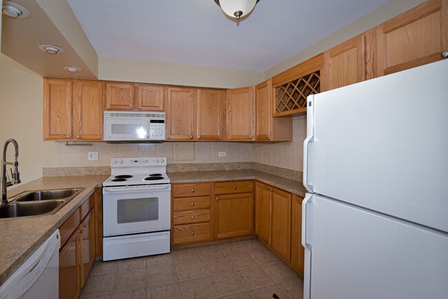 Building Photo - 4506 Kings Walk Dr