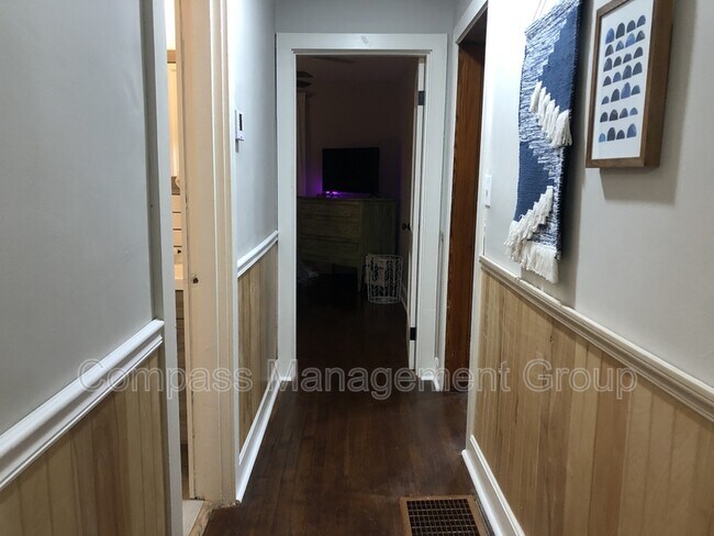 Building Photo - 3608 S Haven Rd