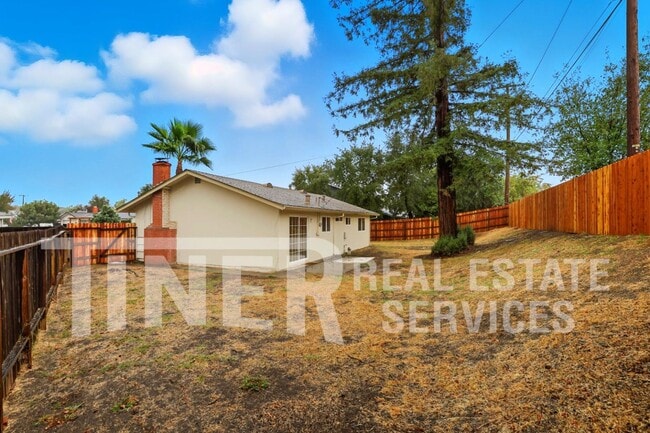 Building Photo - 1411 Michael Way