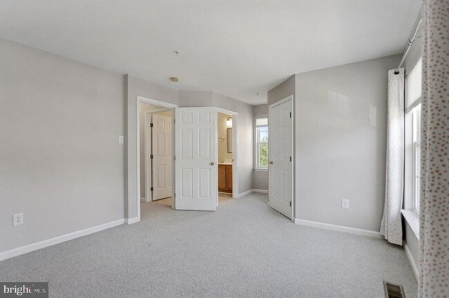 Building Photo - 5034 Strawbridge Terrace