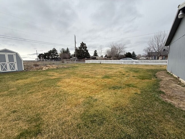 Building Photo - Warden 3 bedroom 2 bath w/ carport and fenced yard