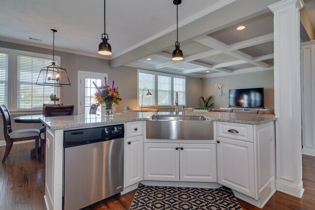 Building Photo - 1030 Ardrey Cir