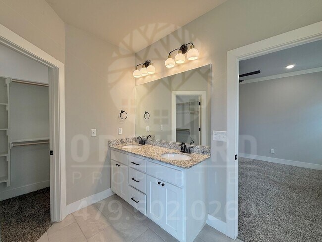 Building Photo - Tontitown- Single-Family Home- Popular Wel...