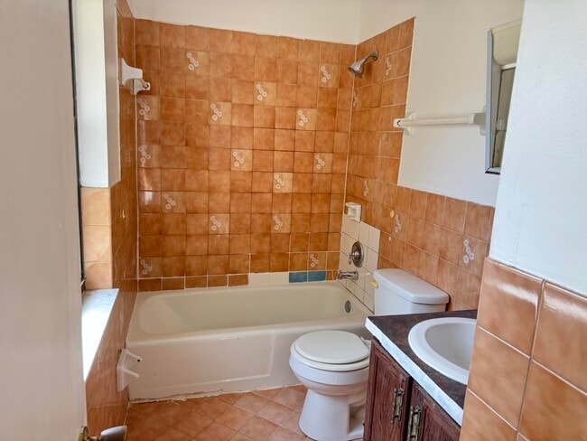 Building Photo - 1119 Goldenrod Rd