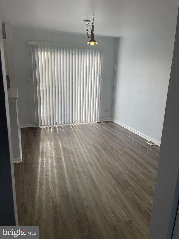 Building Photo - 288 Vincent Cir