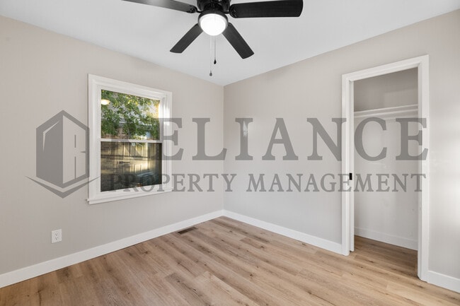 Building Photo - 2548 N Somerset Ave