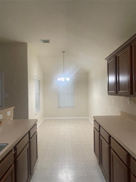 Building Photo - 1817 Sherwood Forest Cir