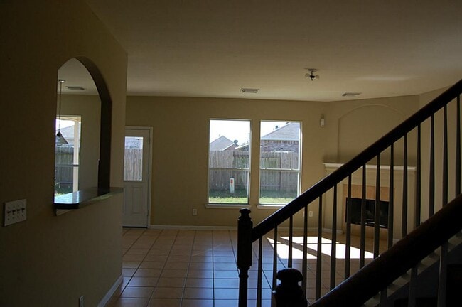 Building Photo - 5711 Coyote Call Ct