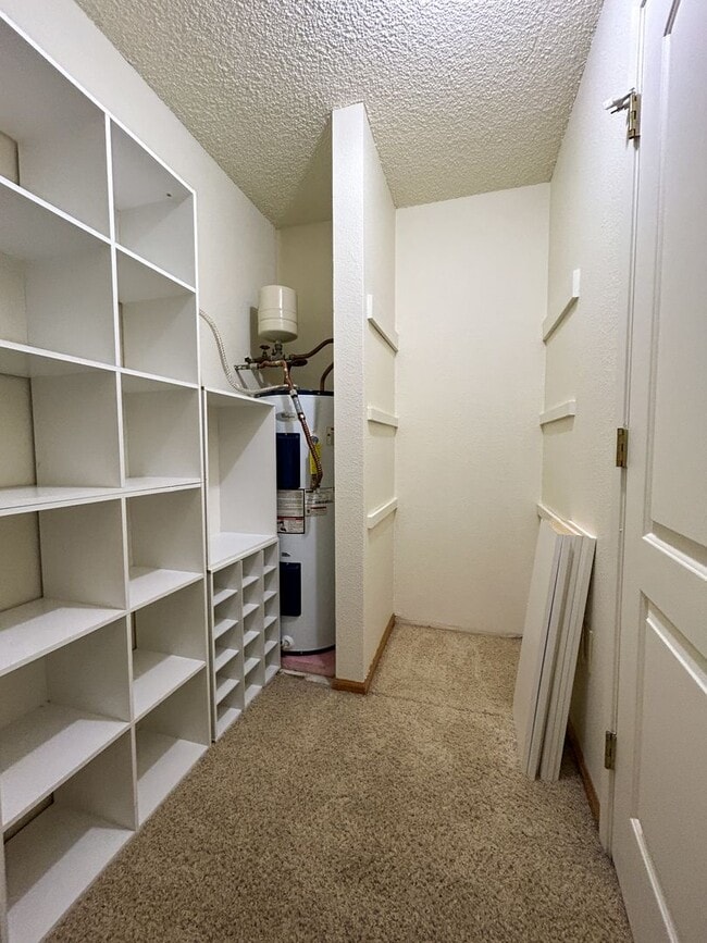 Building Photo - Renton Highlands 1 Bed 1 Bath Condo for Lease!