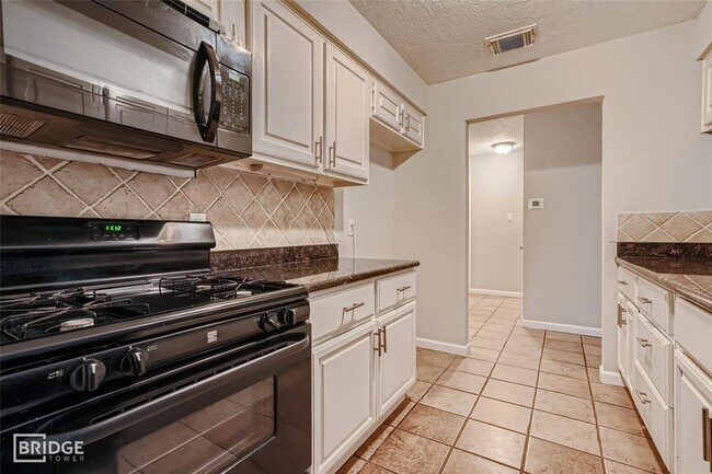 Building Photo - 3539 Willie Way
