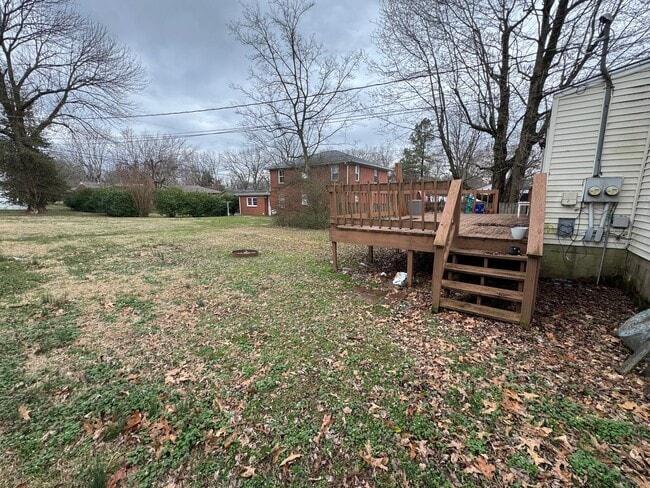 Building Photo - 402 N 8th St