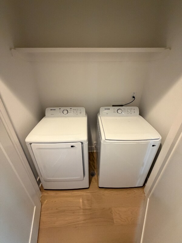 Building Photo - 5045 Lundy Dr