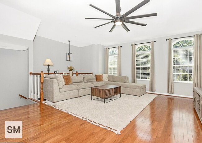 Building Photo - 7257 Stallings Dr