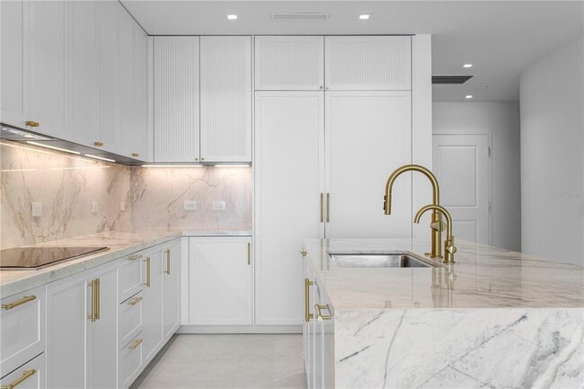 Building Photo - 3015 S Ysabella Ave