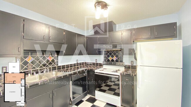 Building Photo - 2 Bedroom Southside Townhouse