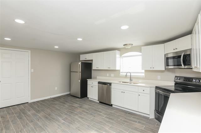 Building Photo - 1146 Harmony Cir