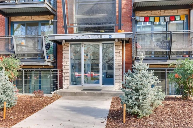 Building Photo - 1336 Logan St