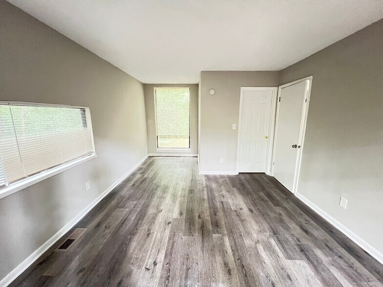 Building Photo - Room in Townhome on Terrace Trail