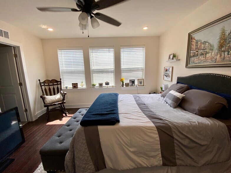 Master Bedroom - 961 Shackamaxon St