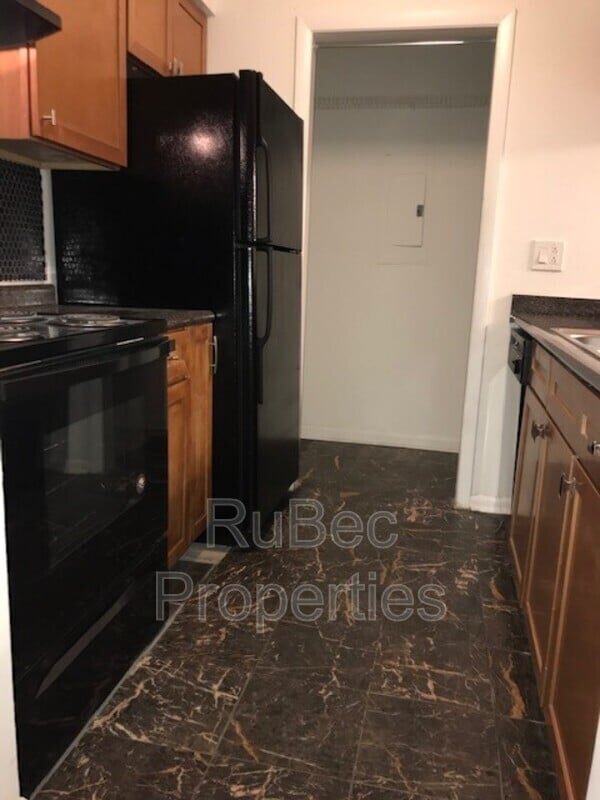 Building Photo - 4416 Sharon Chase Dr