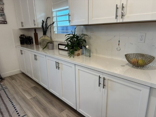 Building Photo - Beautiful 5-Bedroom Home with Solar