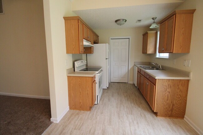 Building Photo - 1258 Camellia Ct