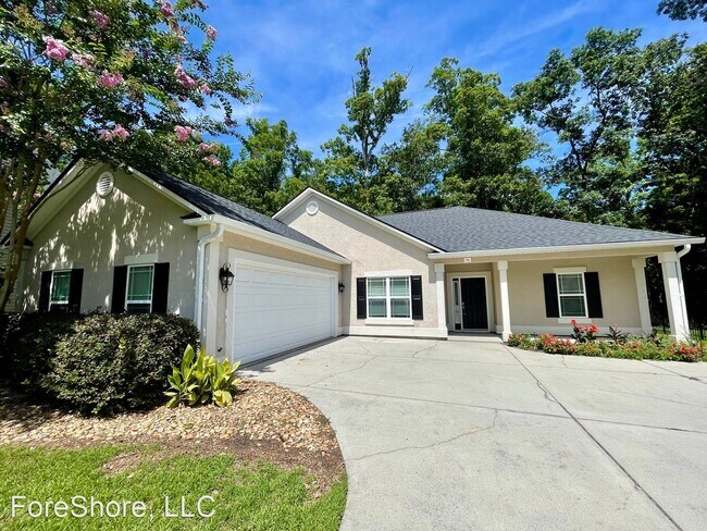 Primary Photo - 3 br, 2 bath House - 16 Wyndham Dr.