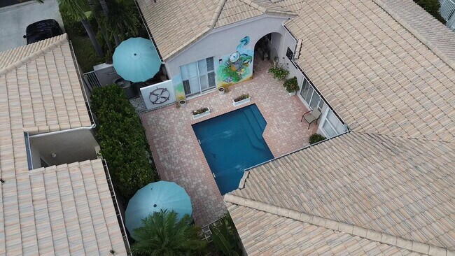 Building Photo - 2076 Cezanne Rd