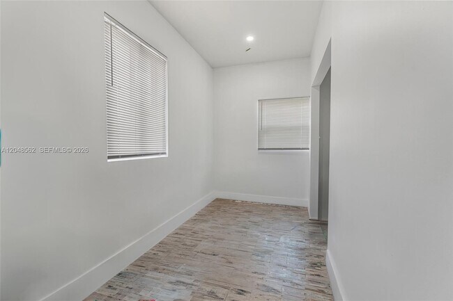 Building Photo - 2275 NW 30th St
