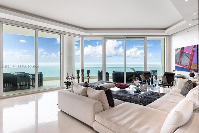 Building Photo - 16051 Collins Ave
