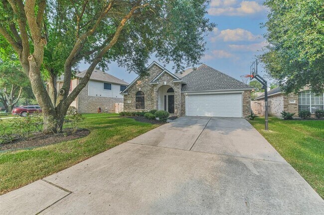 Primary Photo - 20942 Wind Field Ln