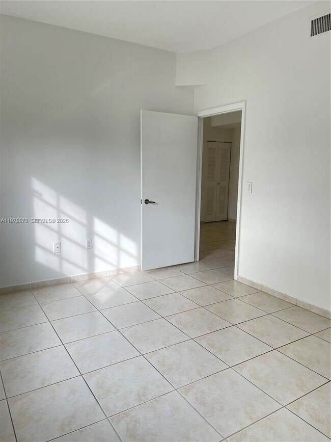 Building Photo - 7240 NW 114th Ave