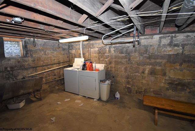 Building Photo - 428 Brockway Ave