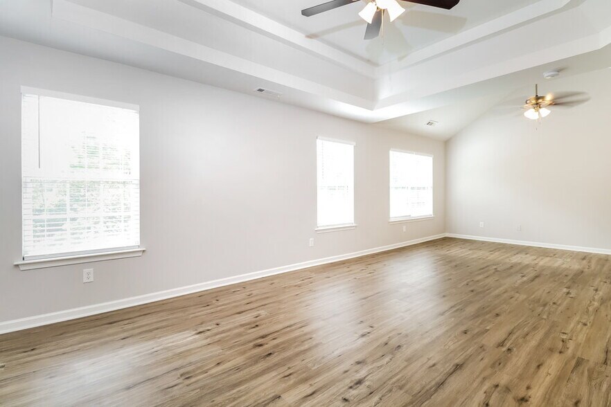 Building Photo - 3513 Tybee Dr