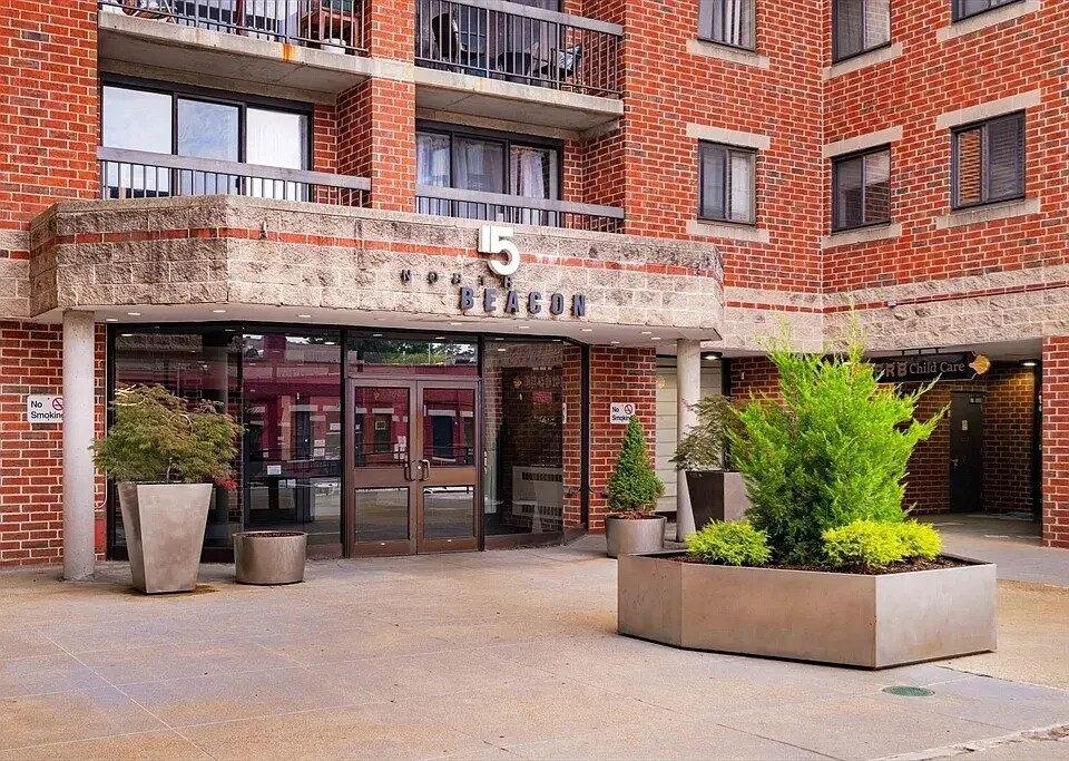 Building Entrance - 15 North Beacon St