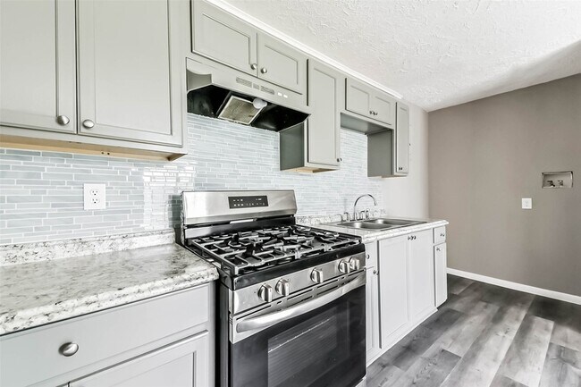 Building Photo - 14249 Brownsville St