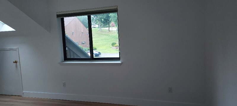 Building Photo - 908 Scenic Ln