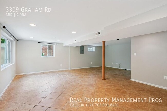 Building Photo - 3309 Graham Rd